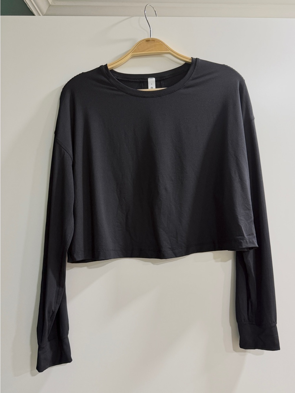 lululemon athletica Black Cropped Long-Sleeve Crew